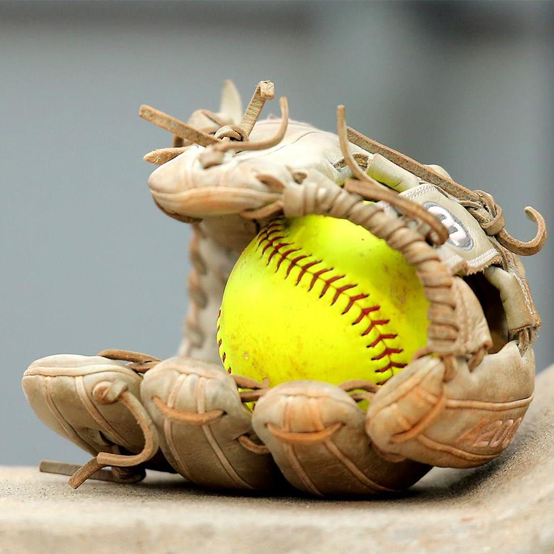 Sponge Rubber Core Soft Softballs for Kids Or Beginners